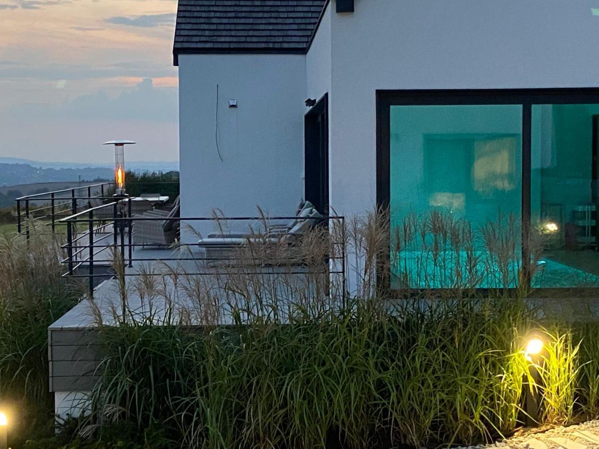 Villa Relax With Swimming Pool And Mountain View Bukow 외부 사진