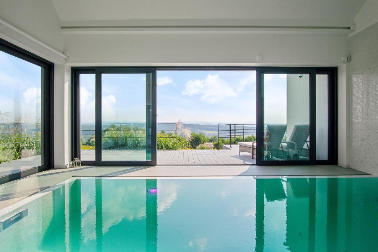 Villa Relax With Swimming Pool And Mountain View Bukow 외부 사진