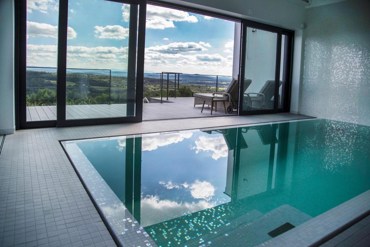 Villa Relax With Swimming Pool And Mountain View Bukow 외부 사진